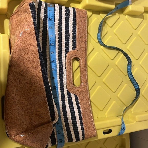 𝅺NINE West straw stripes purse - Picture 7 of 8